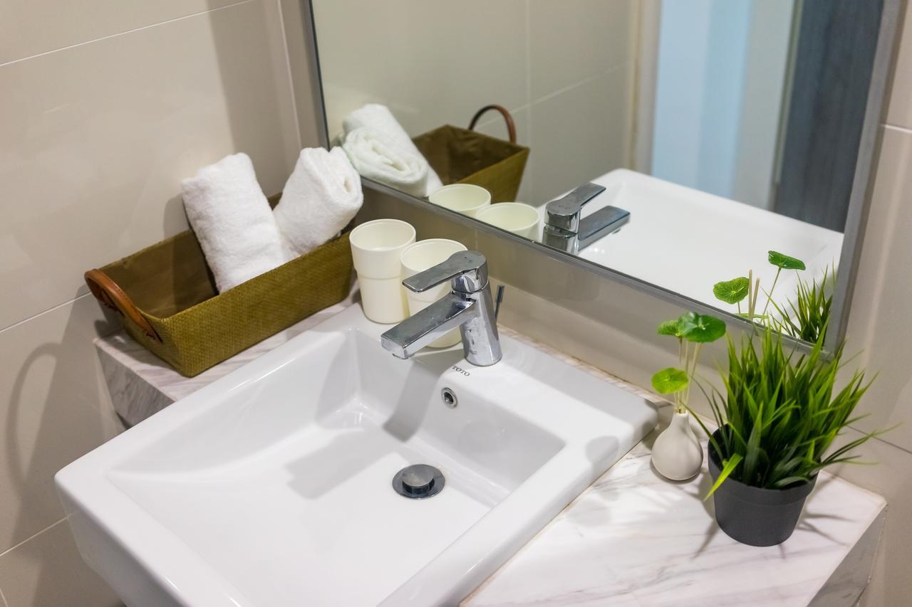 Five Senses Suite In M Suite Klcc Куала-Лумпур Экстерьер фото
