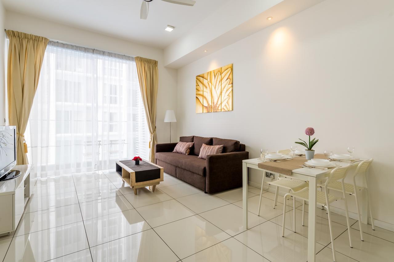 Five Senses Suite In M Suite Klcc Куала-Лумпур Экстерьер фото
